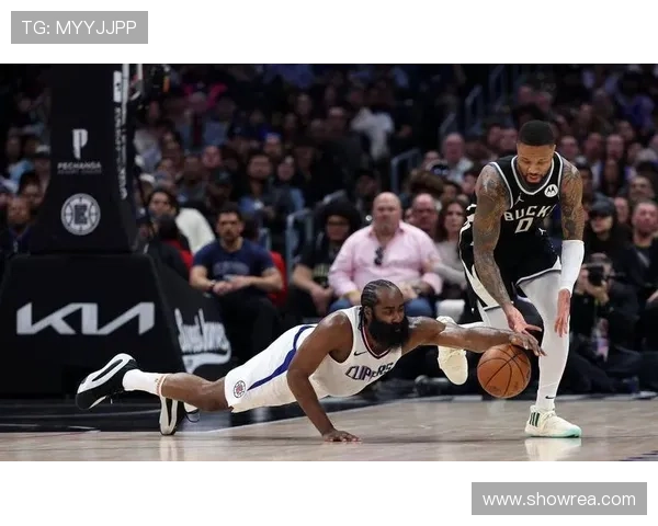 考辛斯直言快船已无希望哈登小卡球迷身份难掩球队困境